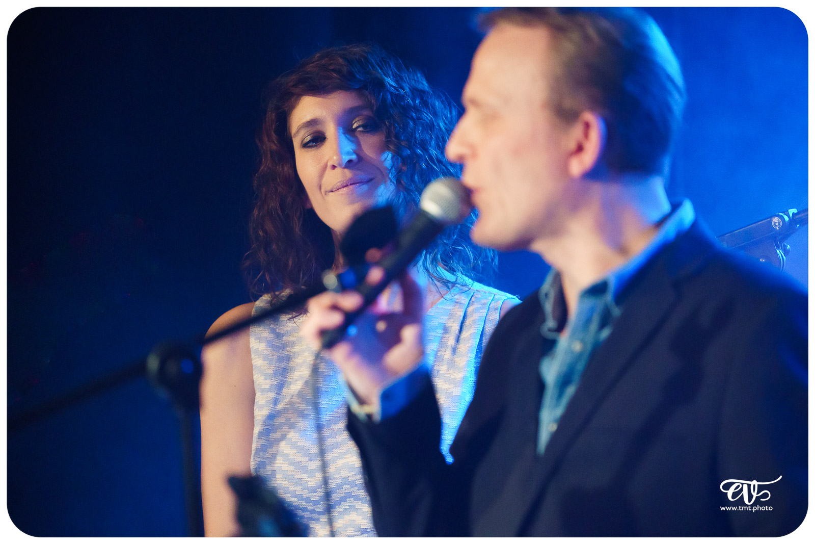 SERGE, ELEGANCE ACOUSTIQUE